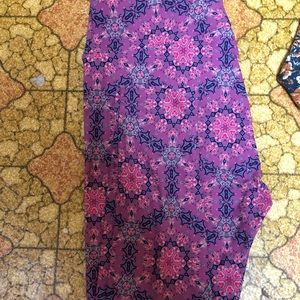 LuLaRoe TC Purple Paisley leggings